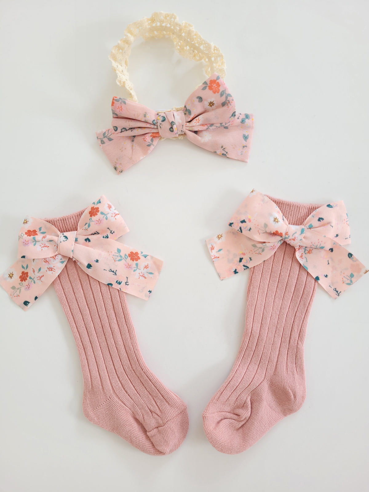 Bundle ( socks + hairband)