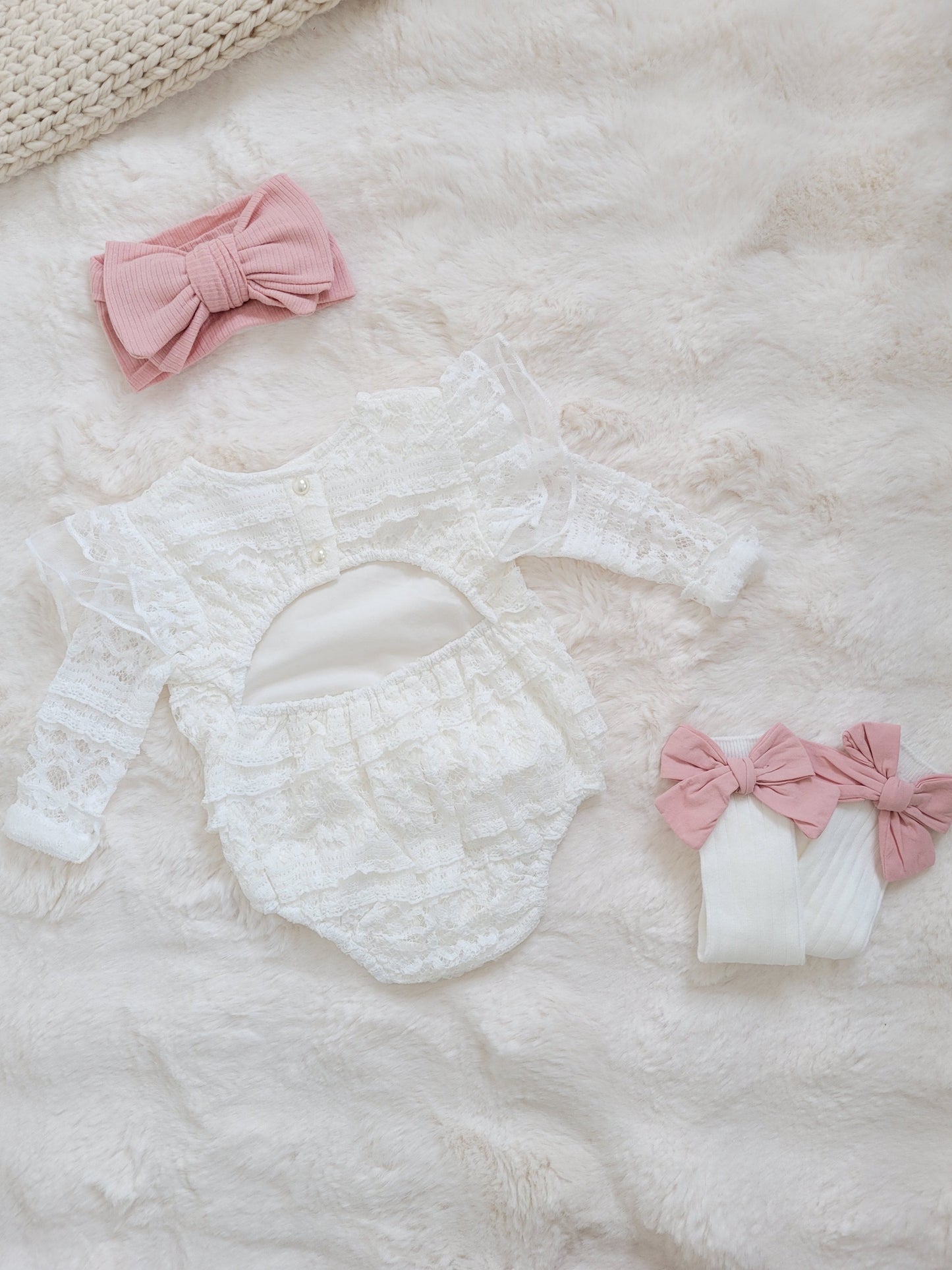 Pearl Romper ( from size 0-3 m)