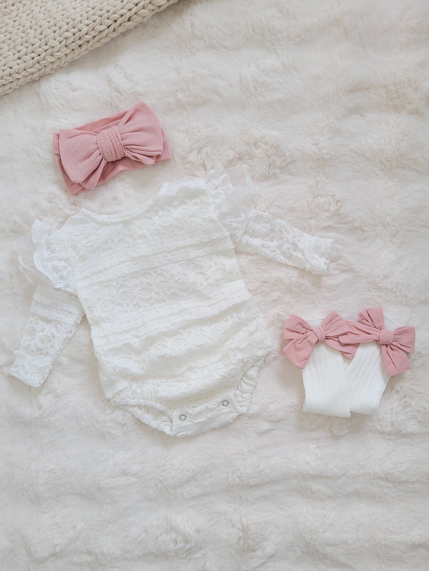 Pearl Romper ( from size 0-3 m)