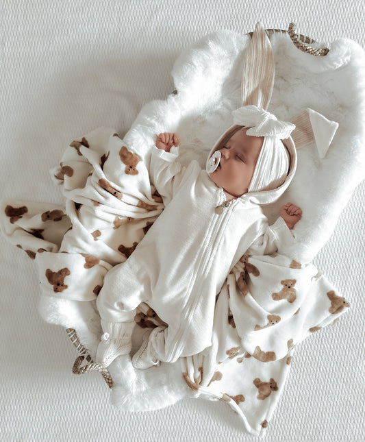 Easter Suit (2 weeks delivery time) very small inventory coming