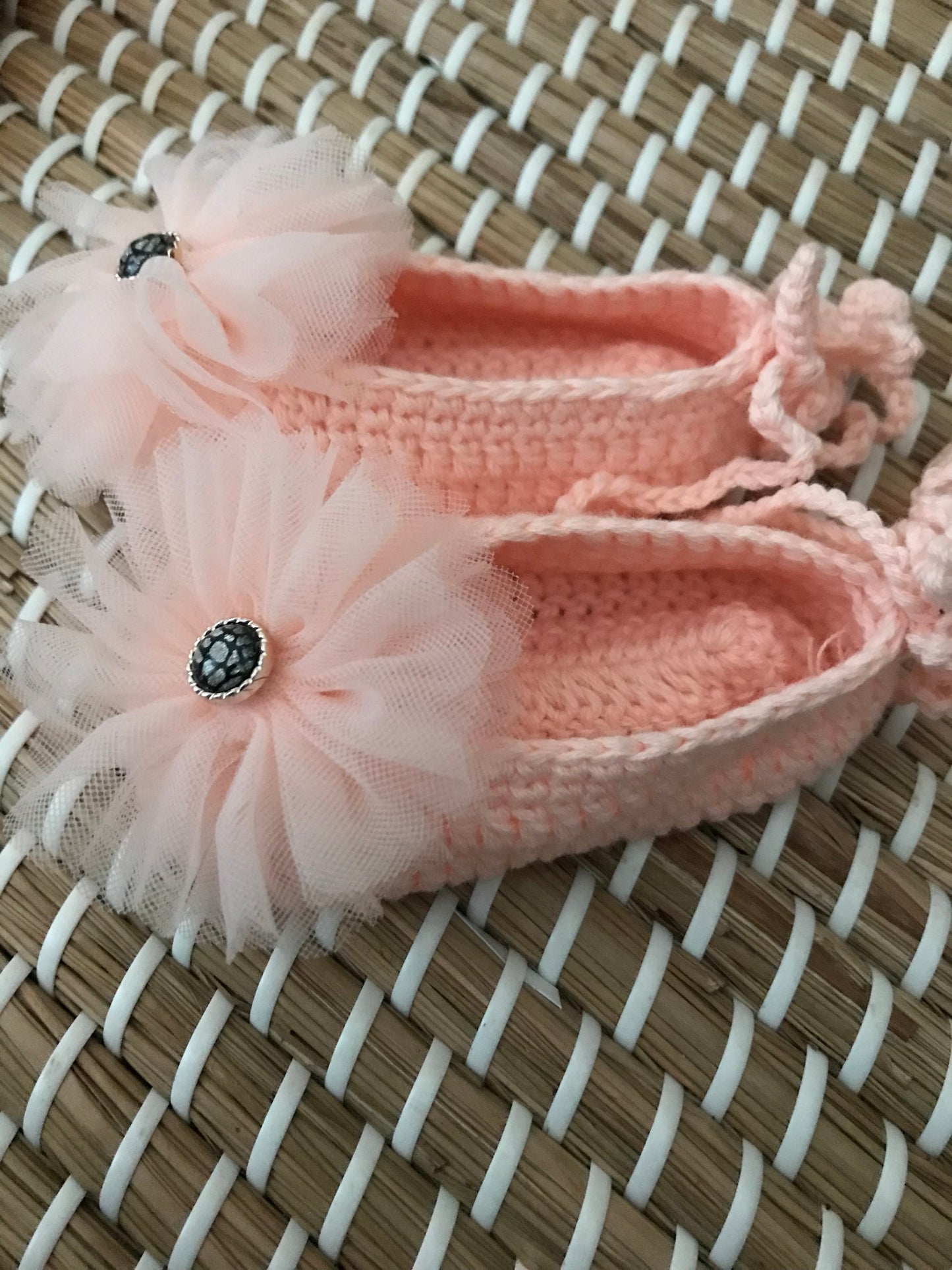 Pom-pom shoes