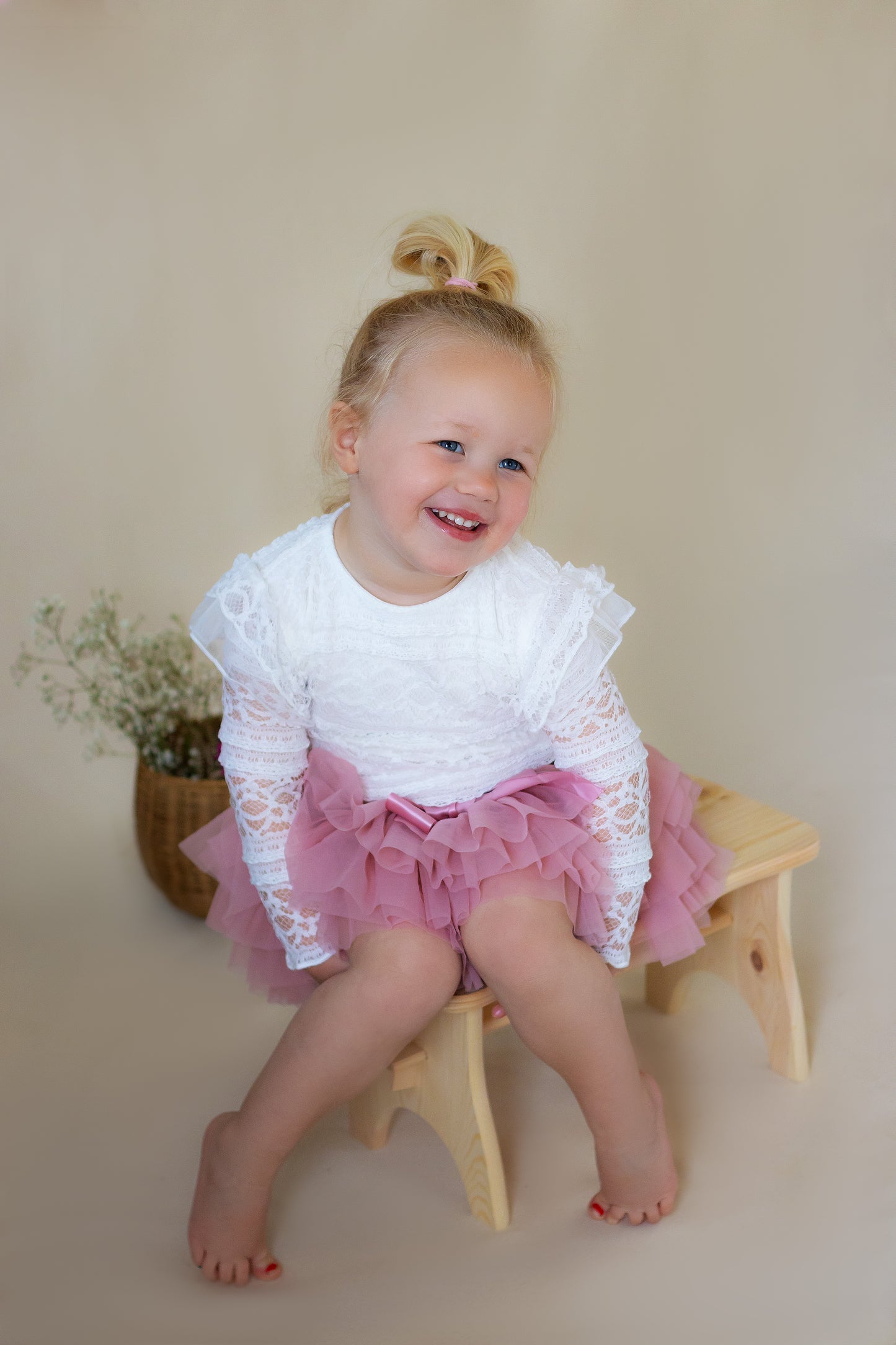 Pearl Romper ( from size 0-3 m)