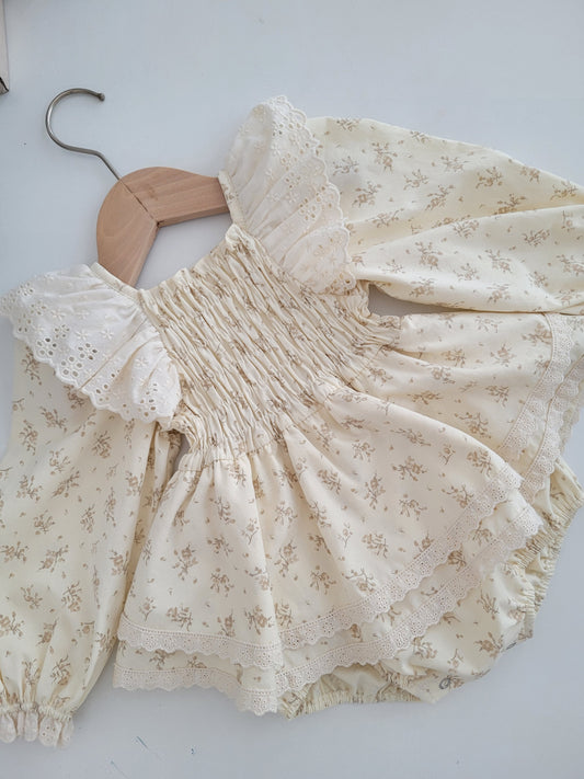 Tina Romper   2 to 3 weeks delivery time (very small inventory for each size )