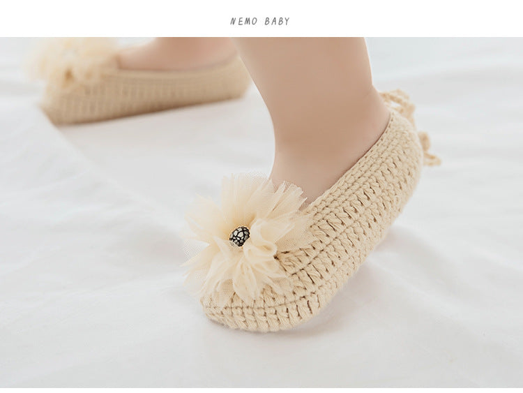 Pom-pom shoes